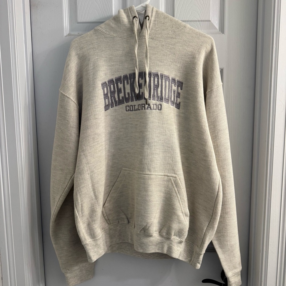 Breckenridge Colorado Cream Beige Hoodie Appliqué letters size Large